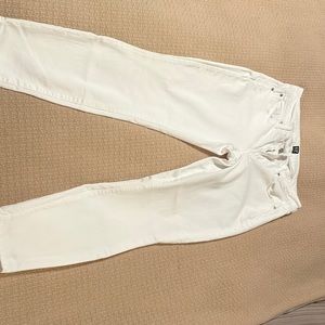 Gap Women’s white jeans